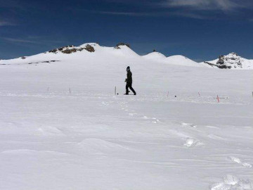 Croquet-on-Mt-Ruapehu-2